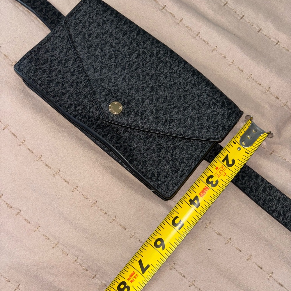 Michael Kors Black Patterned Leather Crossbody Belt Bag - Picture 4 of 6